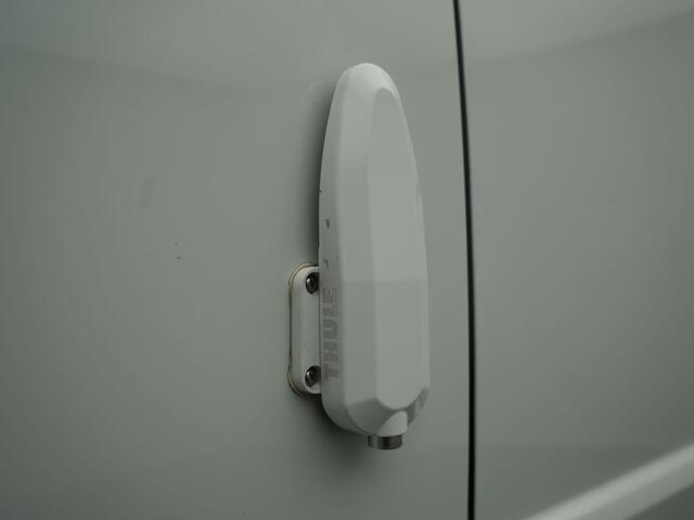 Renault TRAFIC 1.6 dCi T29 L2H2 Luxe Energy - Complete Kastinrichting! - Verhoogd dak - Trekhaak - Dealeronderhouden