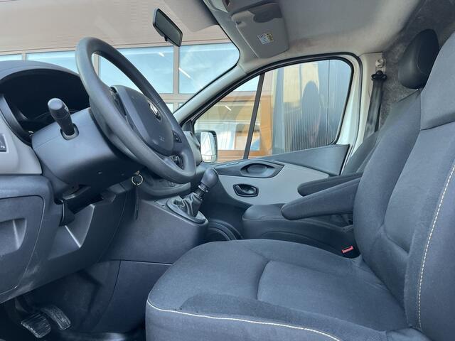 Renault TRAFIC 1.6 dCi E6 Comfort BPM Vrij! Lease ¤220 /m, Airco, Trekhaak, PDC, Volledig onderhoudshistorie aanwezig