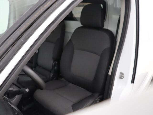 Renault TRAFIC 2.0 dCi T29 L1H1 Comfort | Trekhaak | Airco | Bluetooth | Parkeerhulp | Camera | Full LED | Cruise control | 3 Persoons