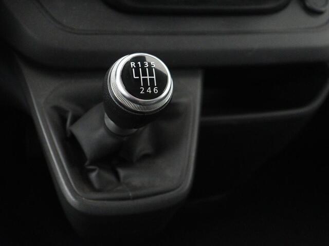 Renault TRAFIC 2.0 dCi T29 L1H1 Comfort | Trekhaak | Airco | Bluetooth | Parkeerhulp | Camera | Full LED | Cruise control | 3 Persoons