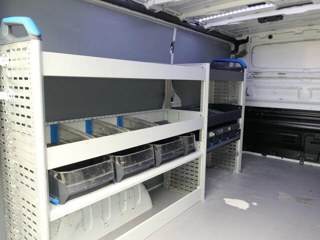 Renault TRAFIC 2.0 dCi 110 T30 L2H1 Comfort - Betimmering laadruimte + stelling - Keyless start/entry - Zijdeursloten - Stoelverwarming