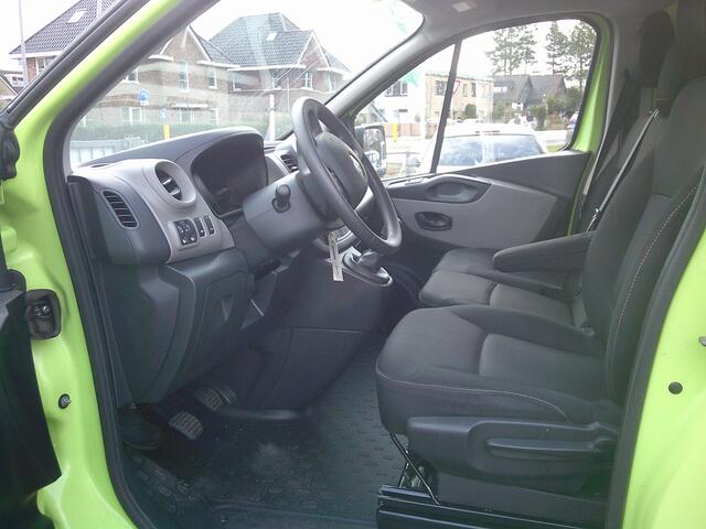 Renault TRAFIC 1.6 dCi T29 L2H1 Comfort Energy VOORZIEN VAN AIRCO+CRUISE+NAV/+TREKHAAK