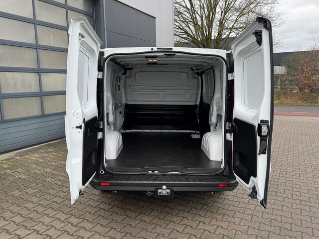 Renault TRAFIC 2.0 D 130pk L1H1 Apple/Android - camera - sensoren v/a/z - trekhaak - All season banden