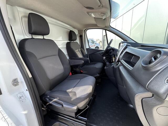 Renault TRAFIC 2.0 dCi 120 PK / L1H1 / 1e EIG. / 80.067 KM !! / 2x SCHUIFDEUR / TREKHAAK / AIRCO / CRUISE / NAVI