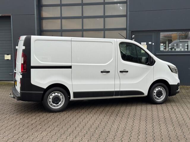 Renault TRAFIC 2.0 D 130pk L1H1 - stoelverwarming - camera - trekhaak - geen airco