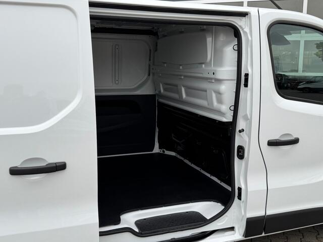 Renault TRAFIC 2.0D 130 pk L2 H1 Navi - Apple/Android - camera - all season banden - nieuw!!