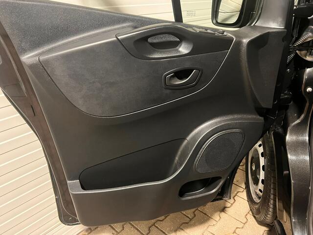 Renault TRAFIC 2.0 dCi 120 T29 L2H1 DC Luxe 6 persoonsuitvoering VVB437 Prijs zoals getoond