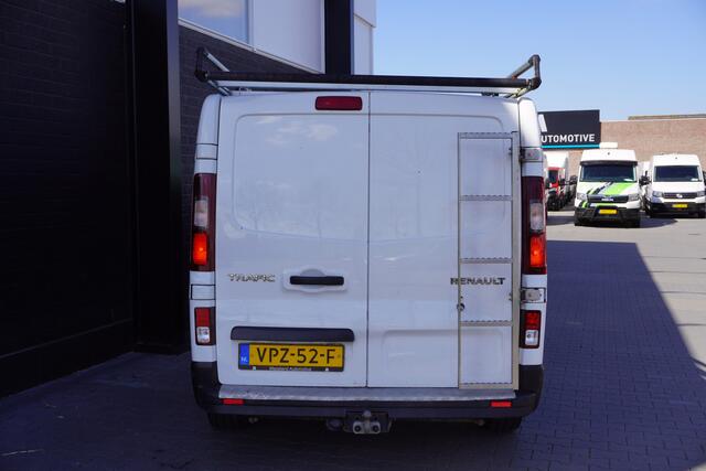 Renault TRAFIC 2.0 dCi 110PK L2 EURO 6 - Airco - Cruise - Trekhaak - ¤ 15.900,- Excl.