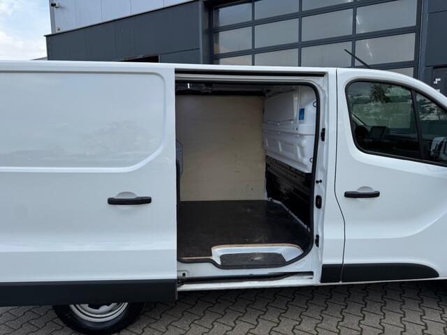 Renault TRAFIC 2.0 D 130pk L1H1 - Navi/Carplay/Android - Camera - sensoren v/a/zijkant - betimmering - all season