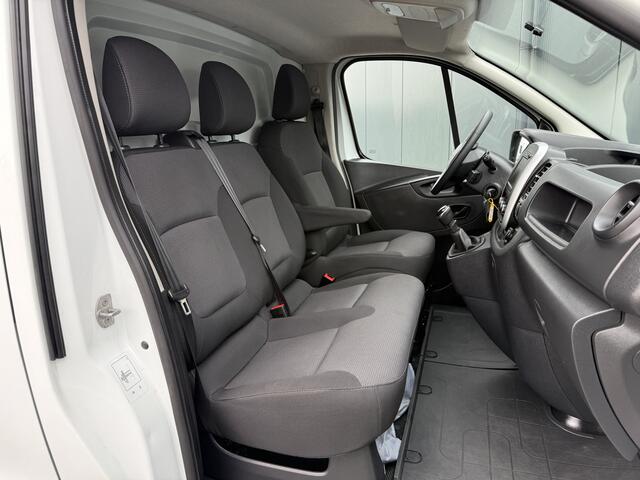 Renault TRAFIC 2.0 dCi 120 PK / L1H1 / 1e EIG. / TREKHAAK / IMPERIAAL / AIRCO / CRUISE / 3-ZITS / LED