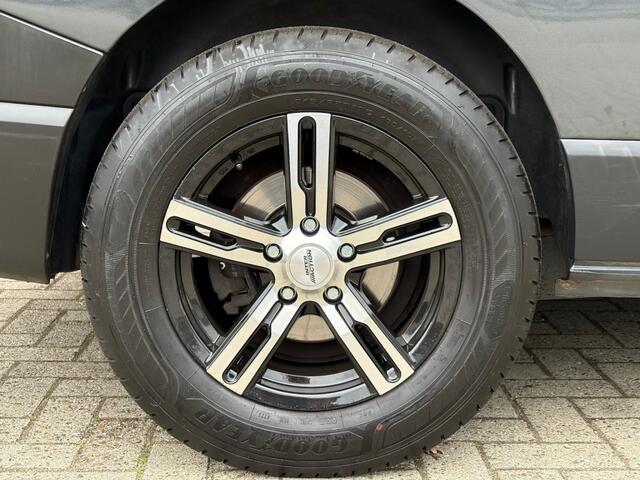 Renault TRAFIC 2.0 dCi 120PK L2 3,0T / Camera / Cruise / Navi / Clima / PDC / Bluetooth / Trekhaak /