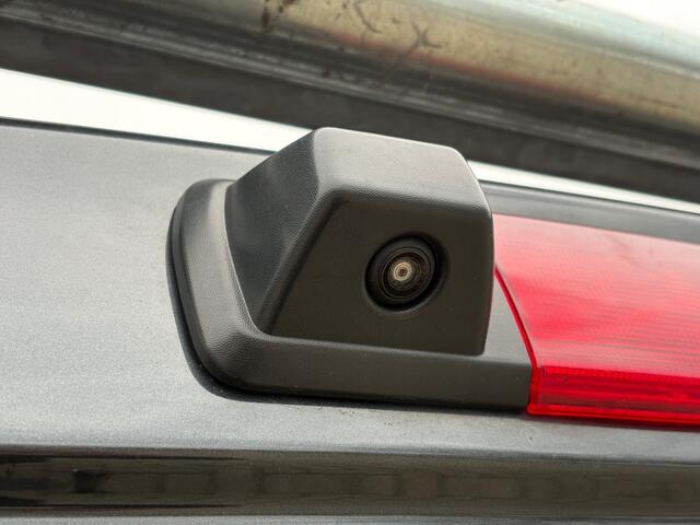 Renault TRAFIC 2.0 dCi 120PK L2 3,0T / Camera / Cruise / Navi / Clima / PDC / Bluetooth / Trekhaak /