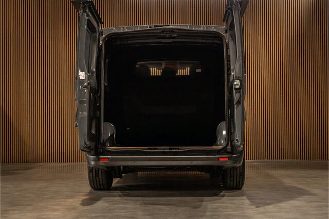 Renault TRAFIC 2.0 170 PK L2H1 DC | Dubbel Cabine | L+R Schuifdeur | Navigatie | CarPlay | 5-Zitter | Spoilerkit | BPM Vrij | Fabrieksgarantie