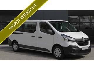 renault-trafic-passenger-2.0-dci-12