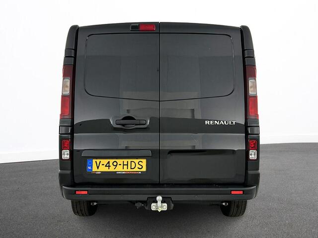 Renault TRAFIC 2.0 Blue dCi 150 EDC T30 L2H1 Advance Automaat Renault Trafic 2.0 Blue dCi 150 EDC T30 L2H1 Advance Navigatie Airco Lichtmetalen velgen Betimmering Trekhaak Camera Parkeer sensoren Dab