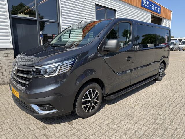 Renault TRAFIC 2.0 dCi 130pk T29 L2H1 DC 5 persoons Comfort / vaste prijs rijklaar ¤ 19.950 ex btw / lease vanaf ¤ 336 / donker grijs metallic / airco / cruise / trekhaak / euro 6 / bpm vrij !