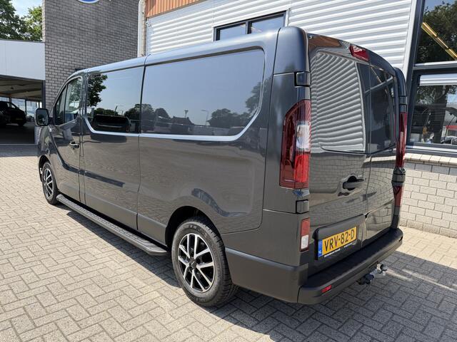 Renault TRAFIC 2.0 dCi 130pk T29 L2H1 DC 5 persoons Comfort / vaste prijs rijklaar ¤ 19.950 ex btw / lease vanaf ¤ 336 / donker grijs metallic / airco / cruise / trekhaak / euro 6 / bpm vrij !