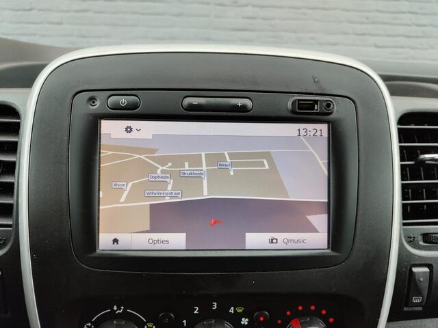 Renault TRAFIC 1.6 dCi 126PK T29 L2H1 3-Persoons Euro 6 Trekhaak Airco Navi Cruise Control Bluetooth Pdc Comfort Energy Betonplex vloer Wandbetimmering Schuifdeur Achterdeuren Origineel Nederlandse Auto