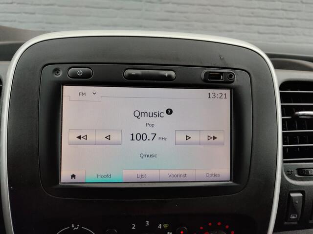 Renault TRAFIC 1.6 dCi 126PK T29 L2H1 3-Persoons Euro 6 Trekhaak Airco Navi Cruise Control Bluetooth Pdc Comfort Energy Betonplex vloer Wandbetimmering Schuifdeur Achterdeuren Origineel Nederlandse Auto