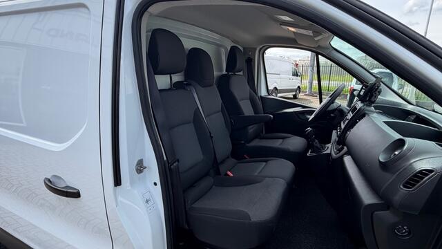 Renault TRAFIC 2.0 DCI 88KW 120PK EURO 6 AIRCO/ CRUISE CONTROL/ TREKHAAK/ 100% DEALERONDERHOUDEN