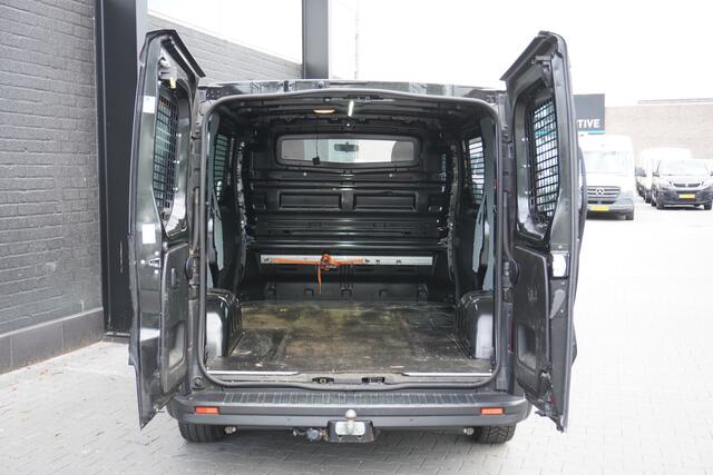 Renault TRAFIC 2.0 dCi 145PK Automaat 2x Schuifdeur EURO 6 - Airco - Navi - Cruise - ¤17.950,- Excl.