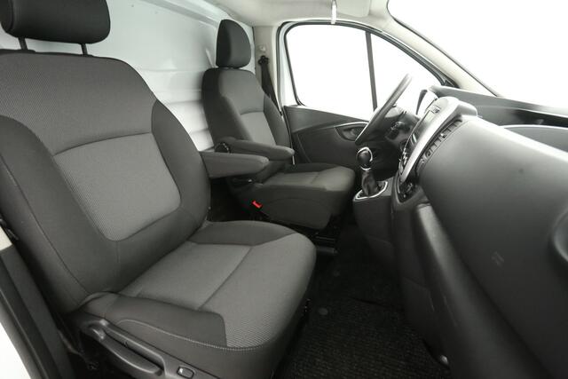 Renault TRAFIC 2.0 dCI 145PK L2H1 | Automaat | Airco | Cruise | Camera | Trekhaak