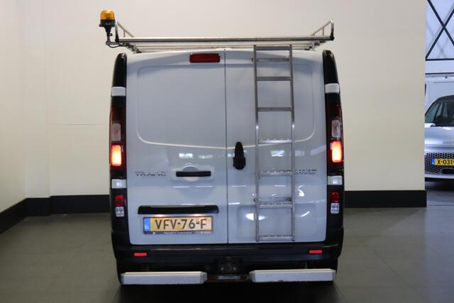 Renault TRAFIC 1.6 dCi EURO 6 - Airco - Cruise - PDC - Trekhaak - ¤ 9.950,- Excl.