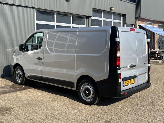 Renault TRAFIC 1.6 dCi L1H1 BTW en BPM VRIJ!! Airco Cruise controle 2-Persoons Telefoonverbinding Parkeersensoren achter 1e eigenaar Euro 6 Dealer onderhouden Ex overheid