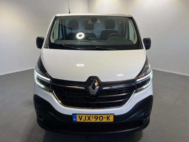 Renault TRAFIC 2.0 dCi 120 T27 L1H1 Comfort | 3-pers | Achteruitrijcamera | Airco | Cruise Control | Bluetooth