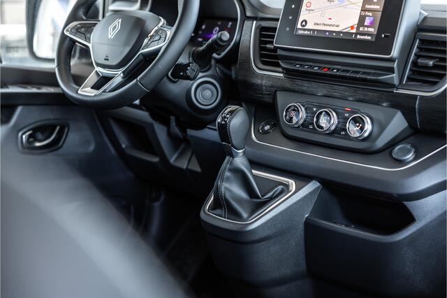 Renault TRAFIC 2.0 Blue dCi 170 PK L2H1 DC | Dubbel cabine | Camera | CarPlay | Navigatie | Betimmering | Trekhaak | Stoelverwarming | Virtual Cockpit | 5-Zitter| NAP Logisch