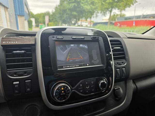 Renault TRAFIC 1.6 dCi T29L2H1 Formula Edition Camera ?