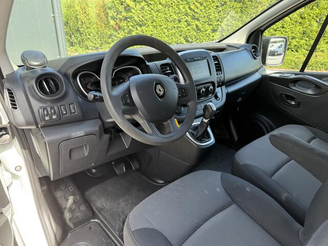 Renault TRAFIC 2.0 dCi 145 PK / L1H1 / AUTOMAAT / 2x SCHUIFDEUR / INRICHTING / TREKHAAK / IMPERIAAL / 3-ZITS