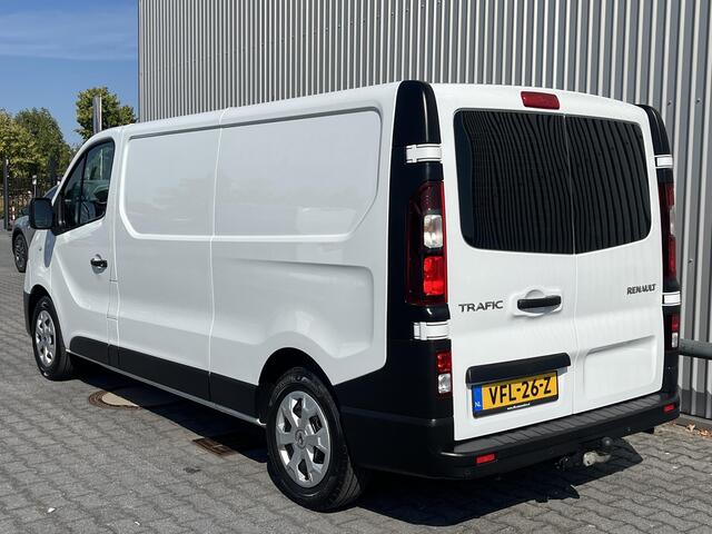 Renault TRAFIC 2.0 dCi 120 T29 L2H1*NAVI*HAAK*CRUISE*A/C*TEL*3PER