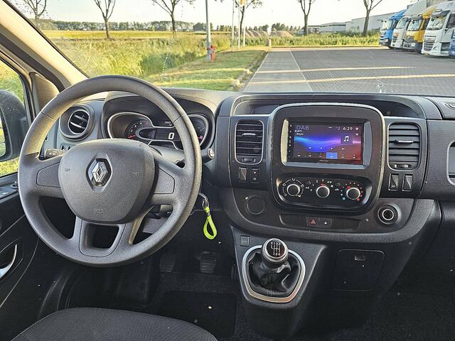Renault TRAFIC 2.0 dCi 120 T27 L2H1 Comfort 120Pk, Imperiaal, Airco, Pdc, 1e Eigenaar