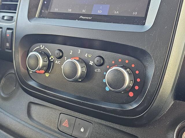 Renault TRAFIC 2.0 dCi 120 T27 L2H1 Comfort 120Pk, Imperiaal, Airco, Pdc, 1e Eigenaar