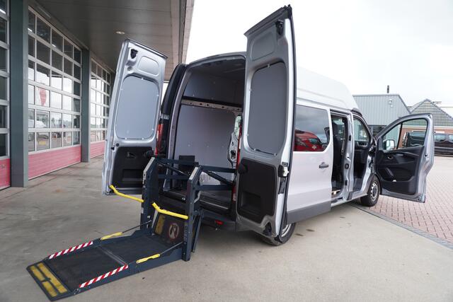Renault TRAFIC 2.0 Blue dCi 170PK T30 L2H2 Rolstoelbus met schans nr. V186 | Airco | Cruise | Navi | trekhaak