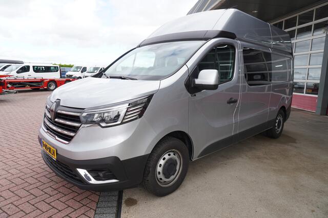 Renault TRAFIC 2.0 Blue dCi 170PK T30 L2H2 Ideaal voor camperombouw nr. V186 | Airco | Cruise | Navi | trekhaak (marge auto)