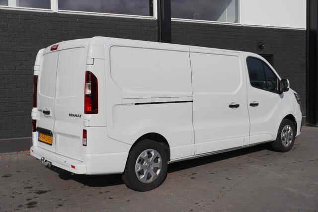 Renault TRAFIC 2.0 dCi 130PK L2 EURO 6 - Airco - Cruise - PDC - €21.950,- Excl.
