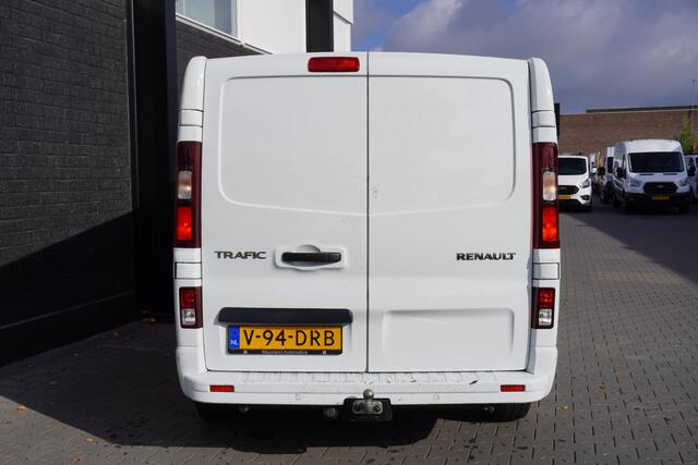 Renault TRAFIC 2.0 dCi 130PK L2 EURO 6 - Airco - Cruise - PDC - €21.950,- Excl.