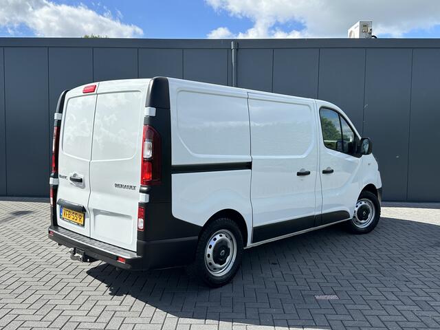 Renault TRAFIC 2.0 dCi 120 PK / L1H1 / 1e EIG. / **INRICHTING** / TREKHAAK / AIRCO / CRUISE / LED KOPLAMPEN