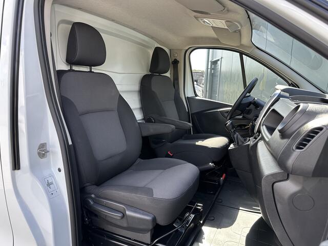 Renault TRAFIC 2.0 dCi 120 PK / L1H1 / 1e EIG. / **INRICHTING** / TREKHAAK / AIRCO / CRUISE / LED KOPLAMPEN