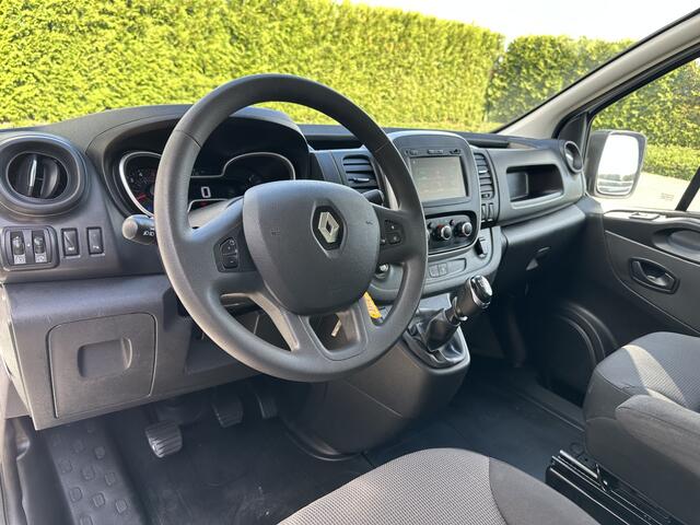 Renault TRAFIC 2.0 dCi 120 PK / L1H1 / 1e EIG. / **INRICHTING** / TREKHAAK / AIRCO / CRUISE / LED KOPLAMPEN