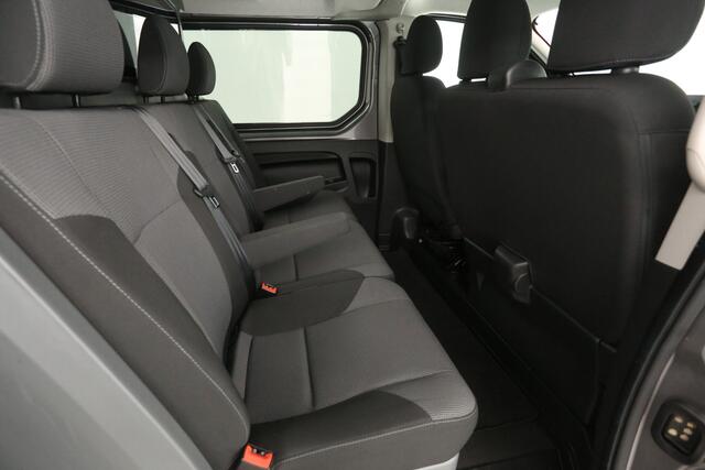 Renault TRAFIC 2.0 dCi 145PK T29 L2H1 | DC | 6 Zits | Airco | Cruise | Parkeersens. | Trekhaak | Carplay