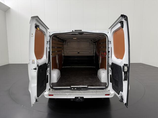 Renault TRAFIC 2.0DCi 120PK Lang Work Edition | Navigatie | Multimedia | Trekhaak | 3-Zits | Airco | Cruise