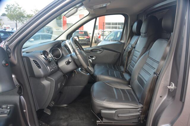 Renault TRAFIC 2.0 dCi 145 T29 L2H2 Comfort | 3-zits | Trekhaak | Navigatie | Cruise-control | Airco | 14999 MARGE 3 zitplaatsen Euro 6 leren bekleding onderhoudshistorie aanwezig
