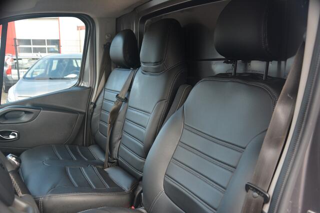 Renault TRAFIC 2.0 dCi 145 T29 L2H2 Comfort | 3-zits | Trekhaak | Navigatie | Cruise-control | Airco | 14999 MARGE 3 zitplaatsen Euro 6 leren bekleding onderhoudshistorie aanwezig