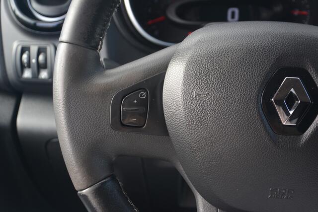 Renault TRAFIC 2.0 dCi 145 T29 L2H2 Comfort | 3-zits | Trekhaak | Navigatie | Cruise-control | Airco | 14999 MARGE 3 zitplaatsen Euro 6 leren bekleding onderhoudshistorie aanwezig