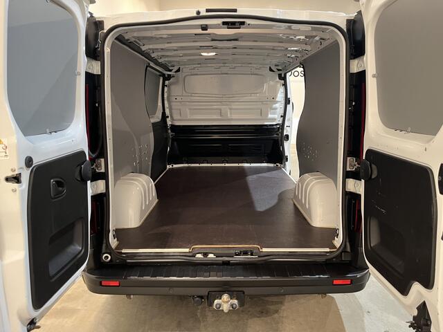 Renault TRAFIC 2.0 dCi 130 PK L2H1 / Euro 6 / Schuifdeur L + R / LED / Airco / Cruise Control / Camera / Trekhaak / CarPlay / 3-Zits / 69.000 KM !!