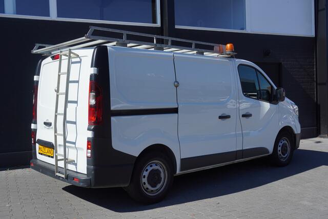 Renault TRAFIC 2.0 dCi 130PK EURO 6 Airco - Navi - Cruise - €15.950,- Excl.
