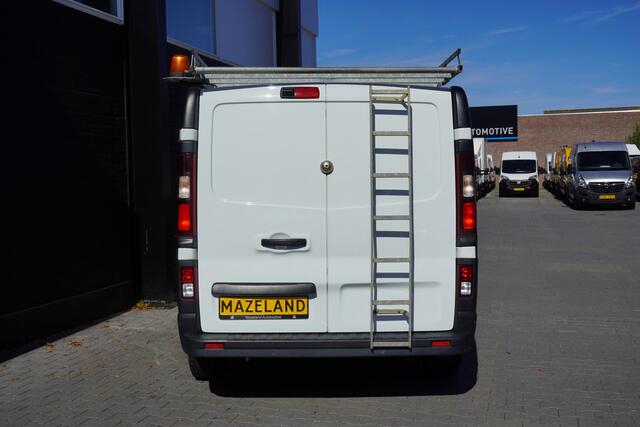 Renault TRAFIC 2.0 dCi 130PK EURO 6 Airco - Navi - Cruise - €15.950,- Excl.
